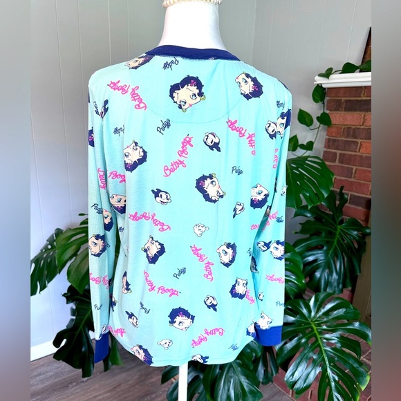 🛍️Betty Boop cute sleepwear top size medium (8-10) - Picture 7 of 7